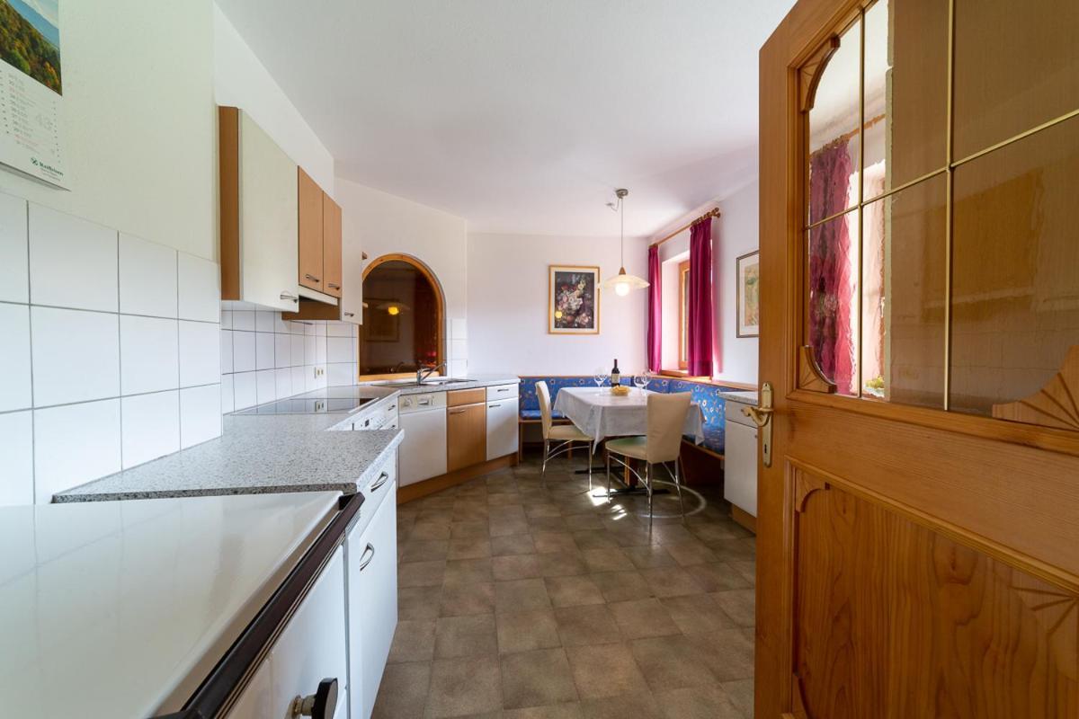 Appartements Patzleiner Rosmarie Prato alla Drava Buitenkant foto